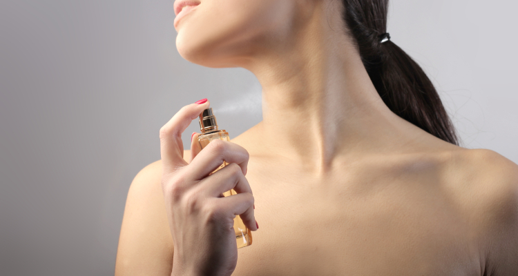 How Long Does Perfume Last on Skin?